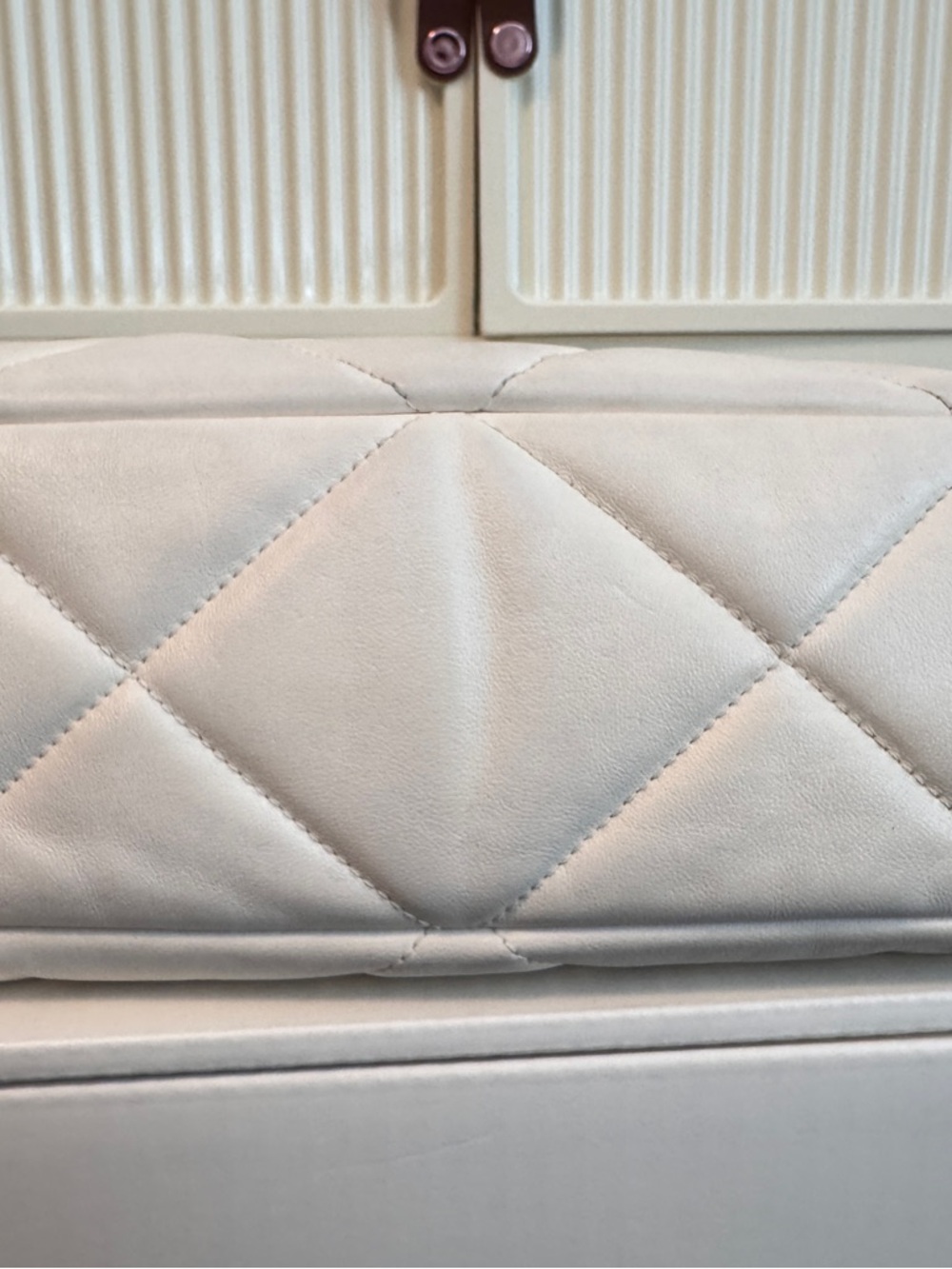 CHANEL White Quilted Leather Tote with Mixed Metal Chain Straps - Picture 10 of 13